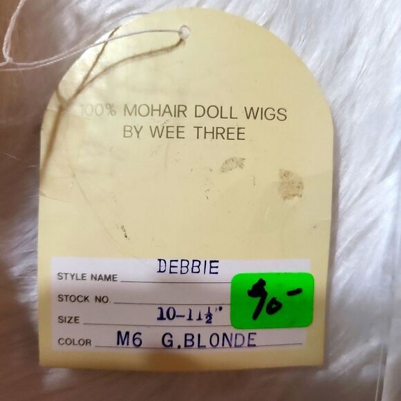 100% mohair doll wig by wee 3,NWT originally 120.00$ blonde in color,handsewn - Picture 2 of 7